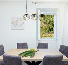4 Bedroom Villa with Jacuzzi and Seaview in Orašac, Dubrovnik, Sleeps 9
